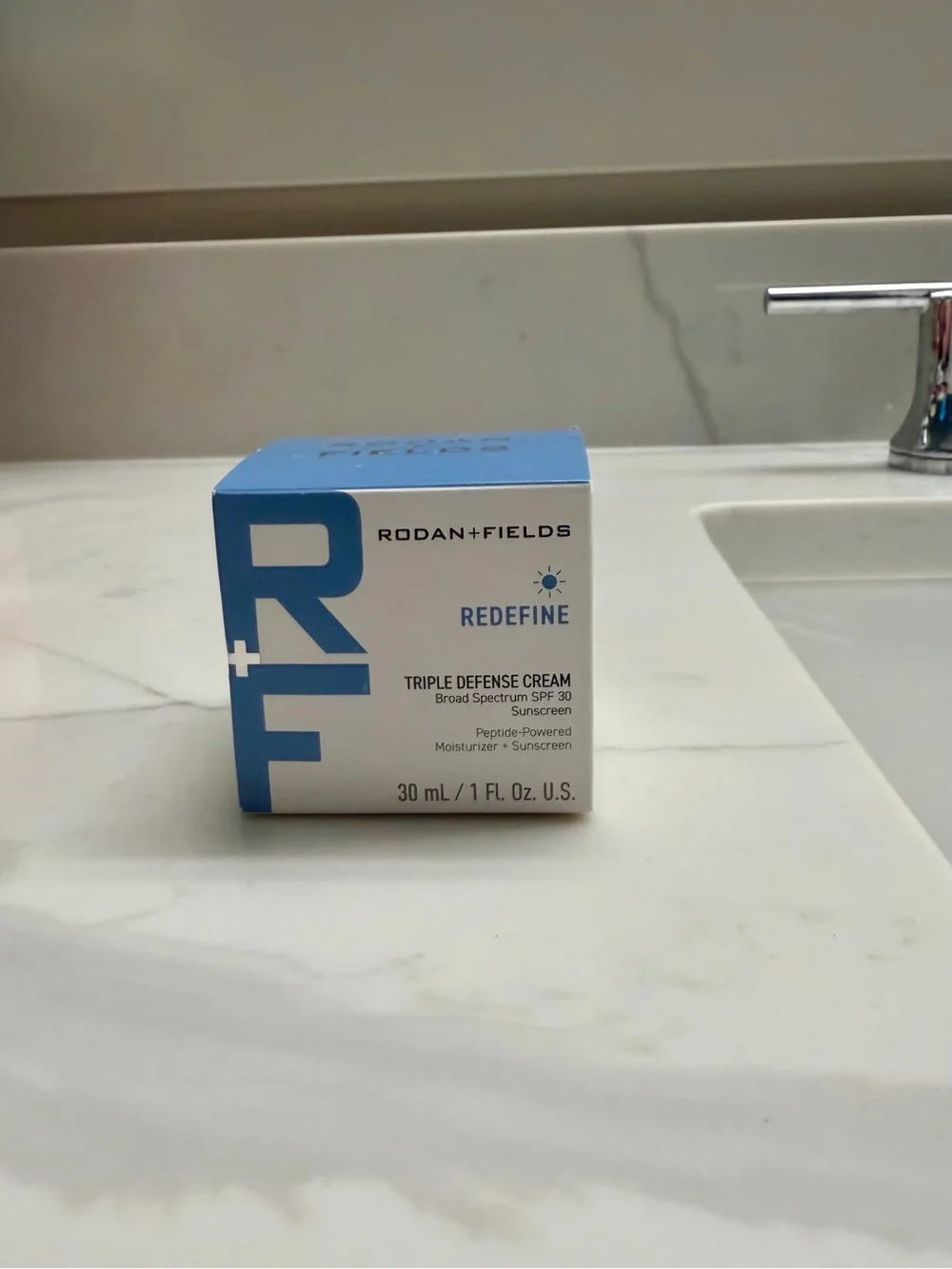 Rodan + Fields Redefine Triple Defense Cream SPF 30 - Blue/White